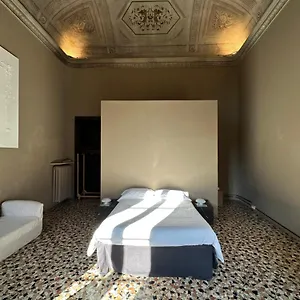 beautiful-palazzo-apartment.emilia-romagnahotels.net/