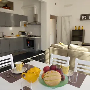 la-casa-del-merlo.hotelitalianriviera.com/